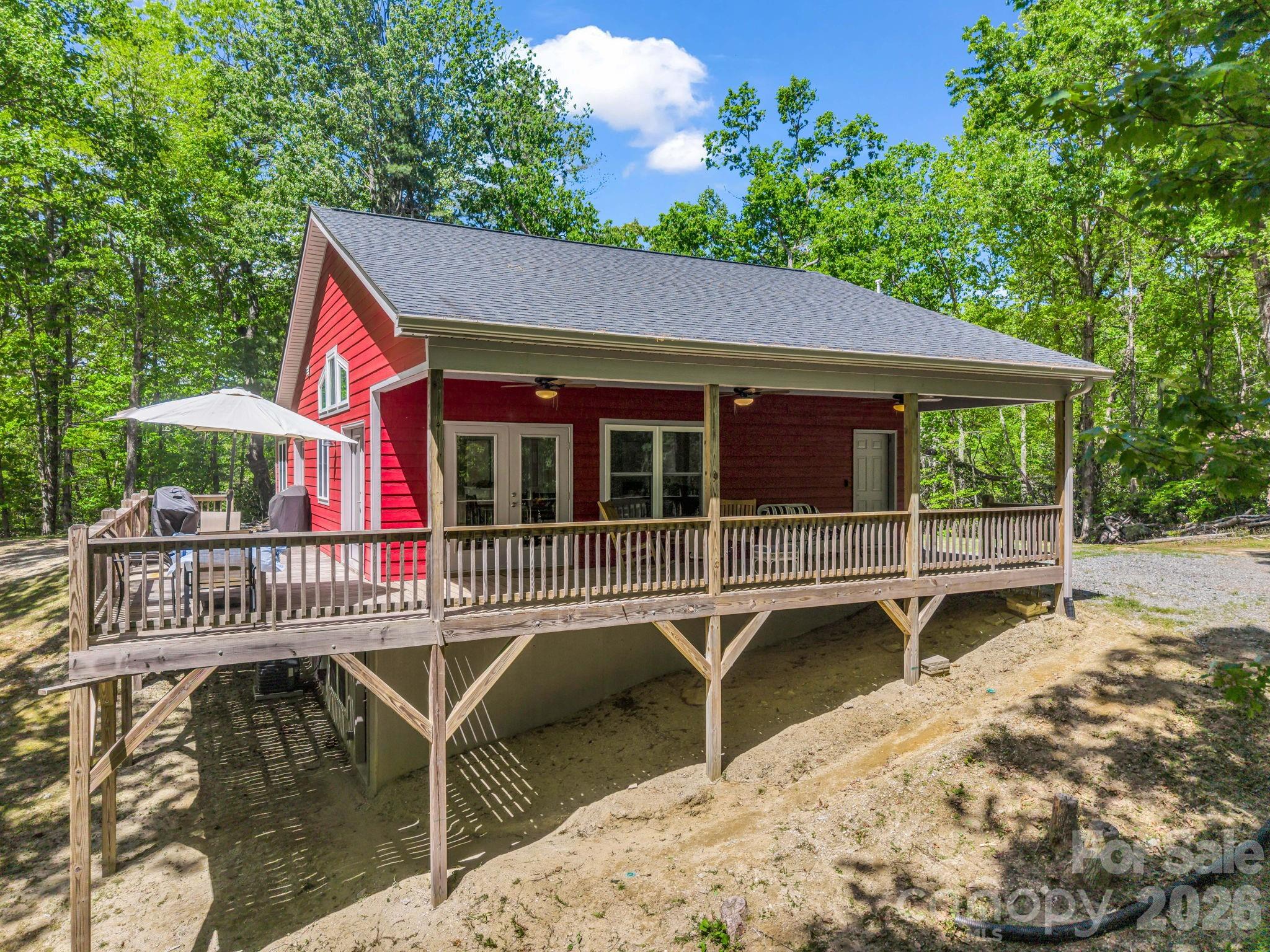 565 Pinewood Knoll Drive