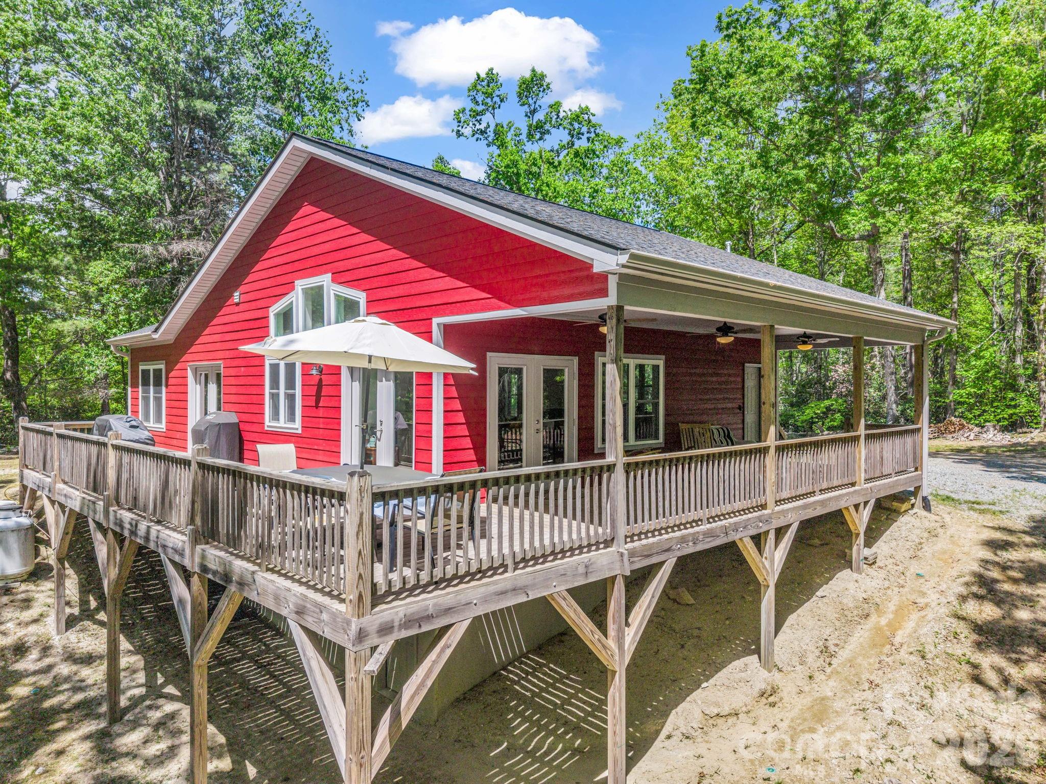565 Pinewood Knoll Drive