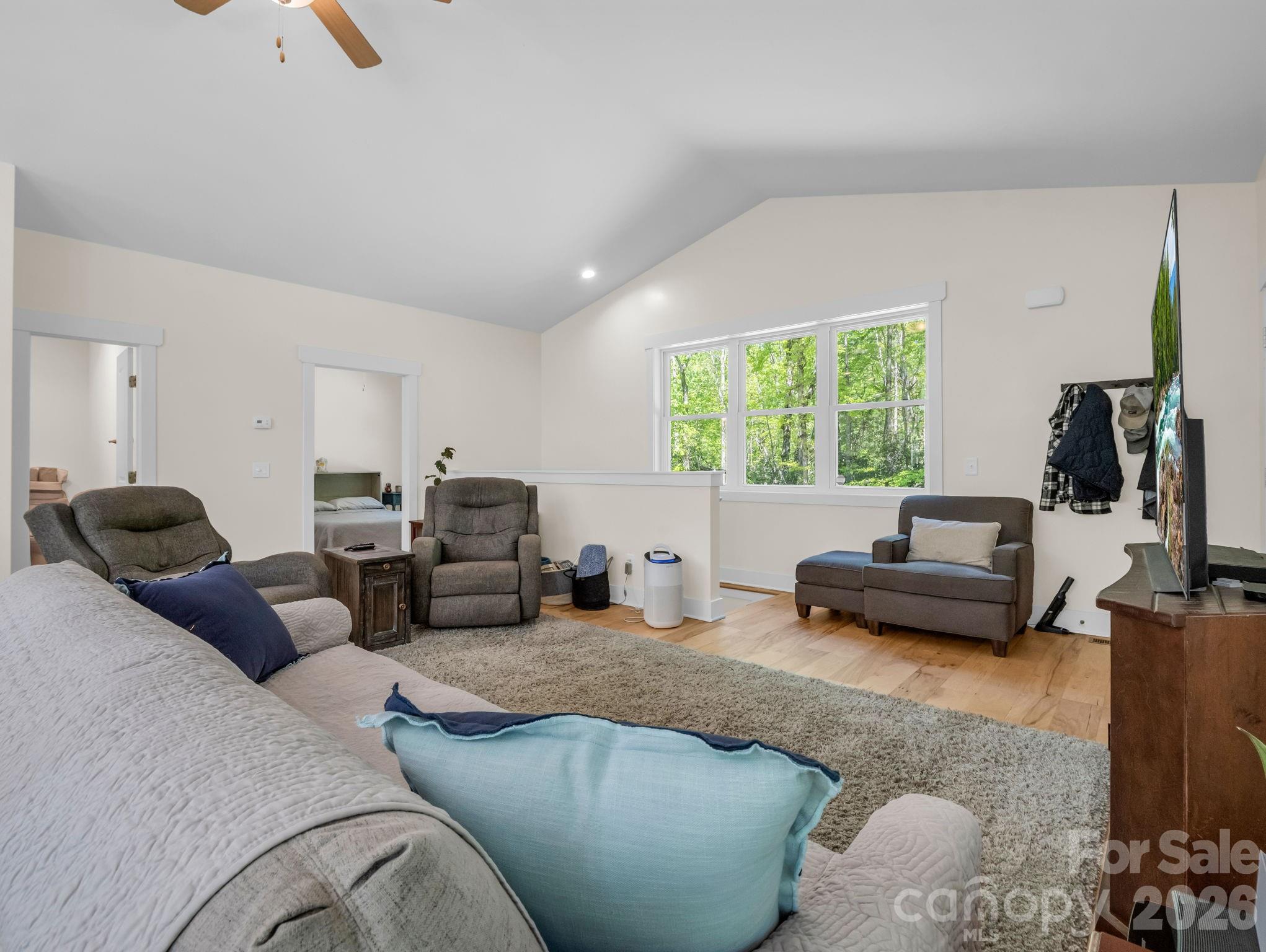 565 Pinewood Knoll Drive