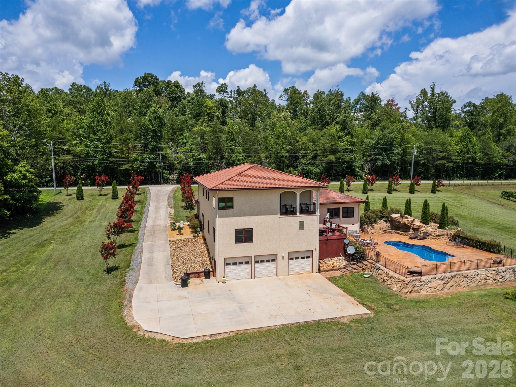 1418 Landis Lane