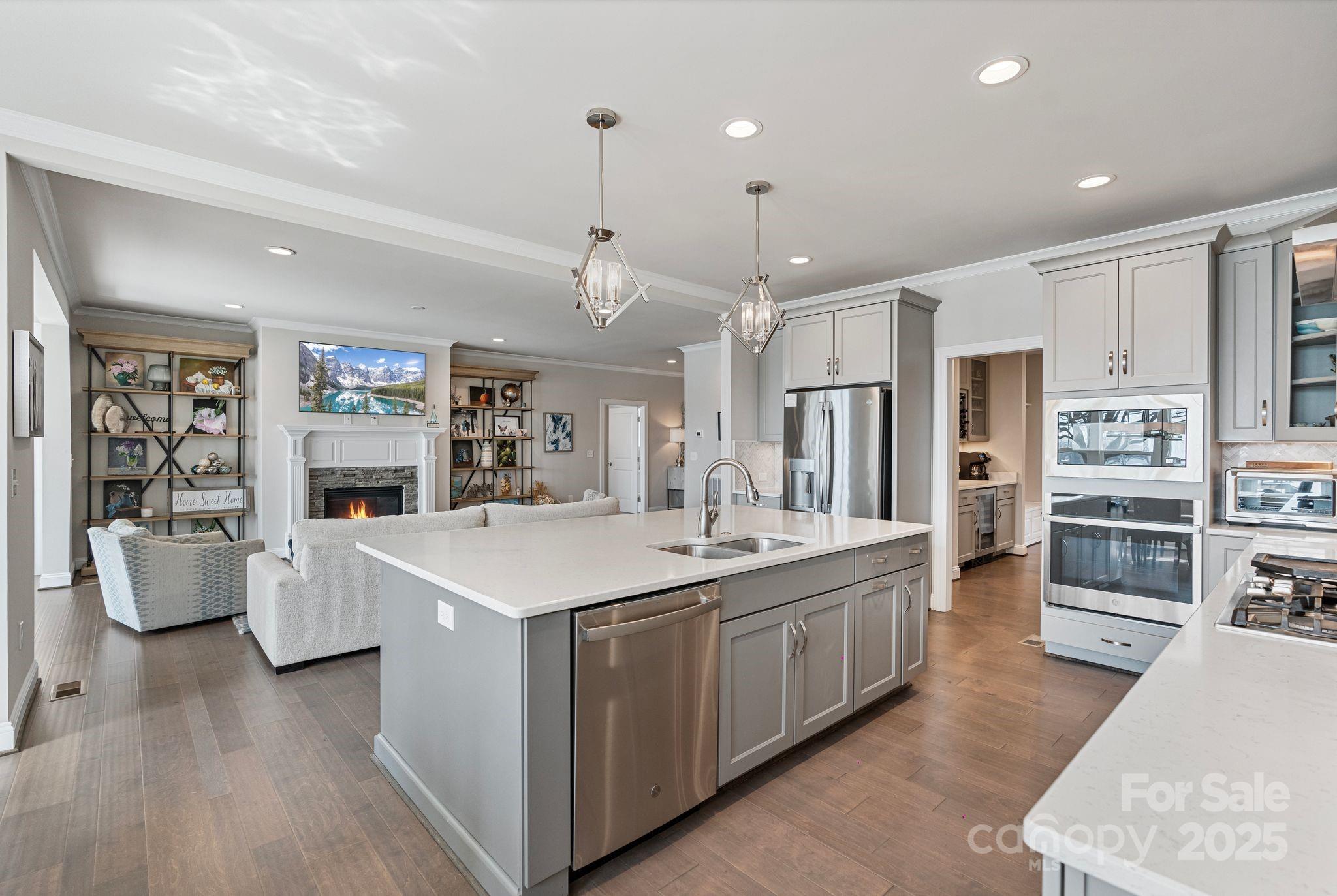 Island Forest - Residential