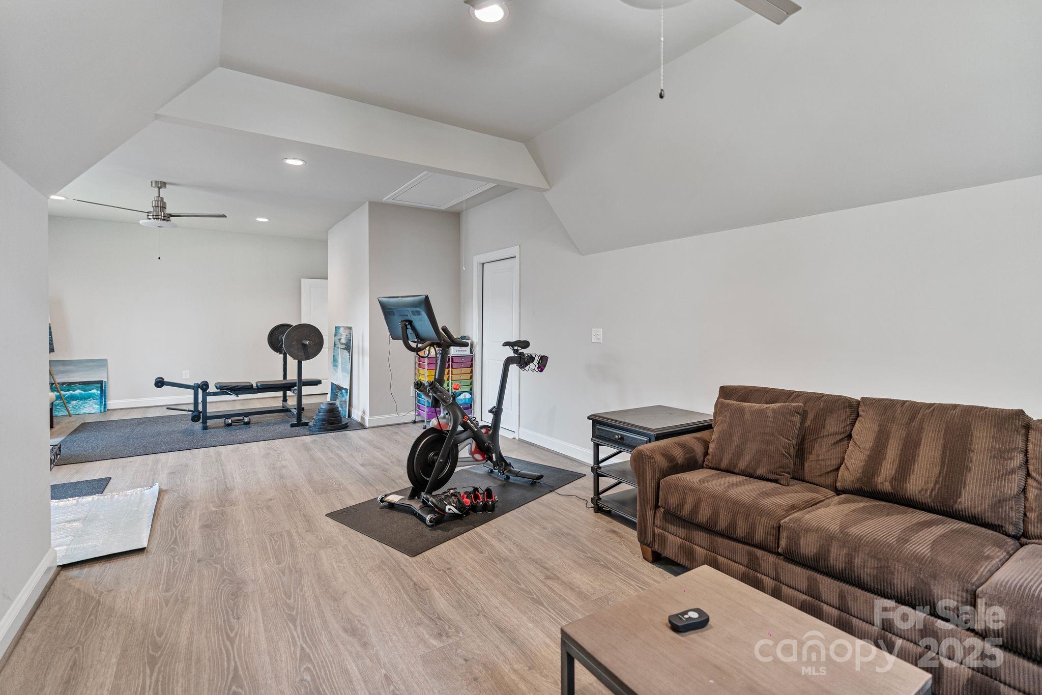 Island Forest - Residential