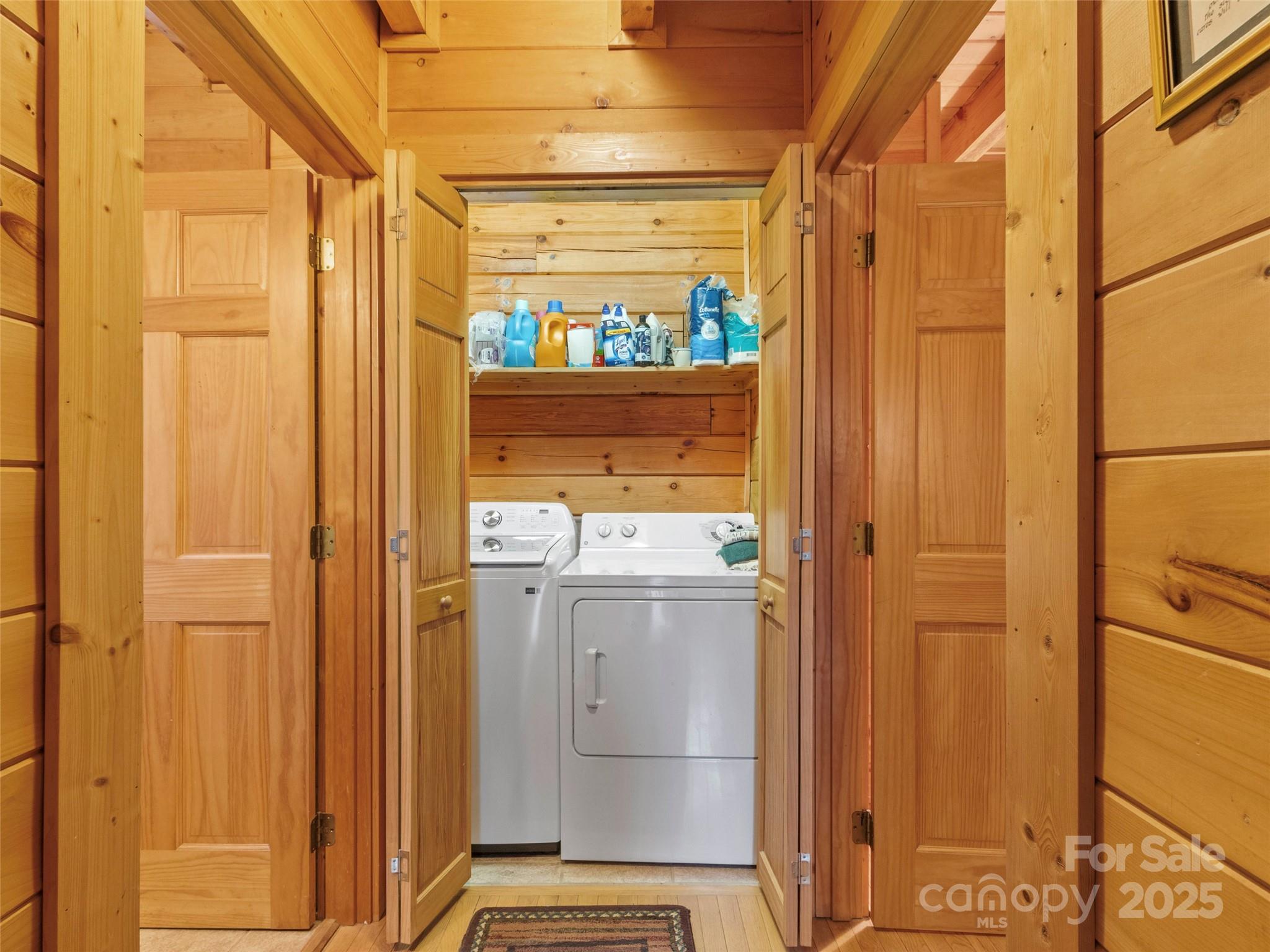 Mount Mitchell Lands - Residential