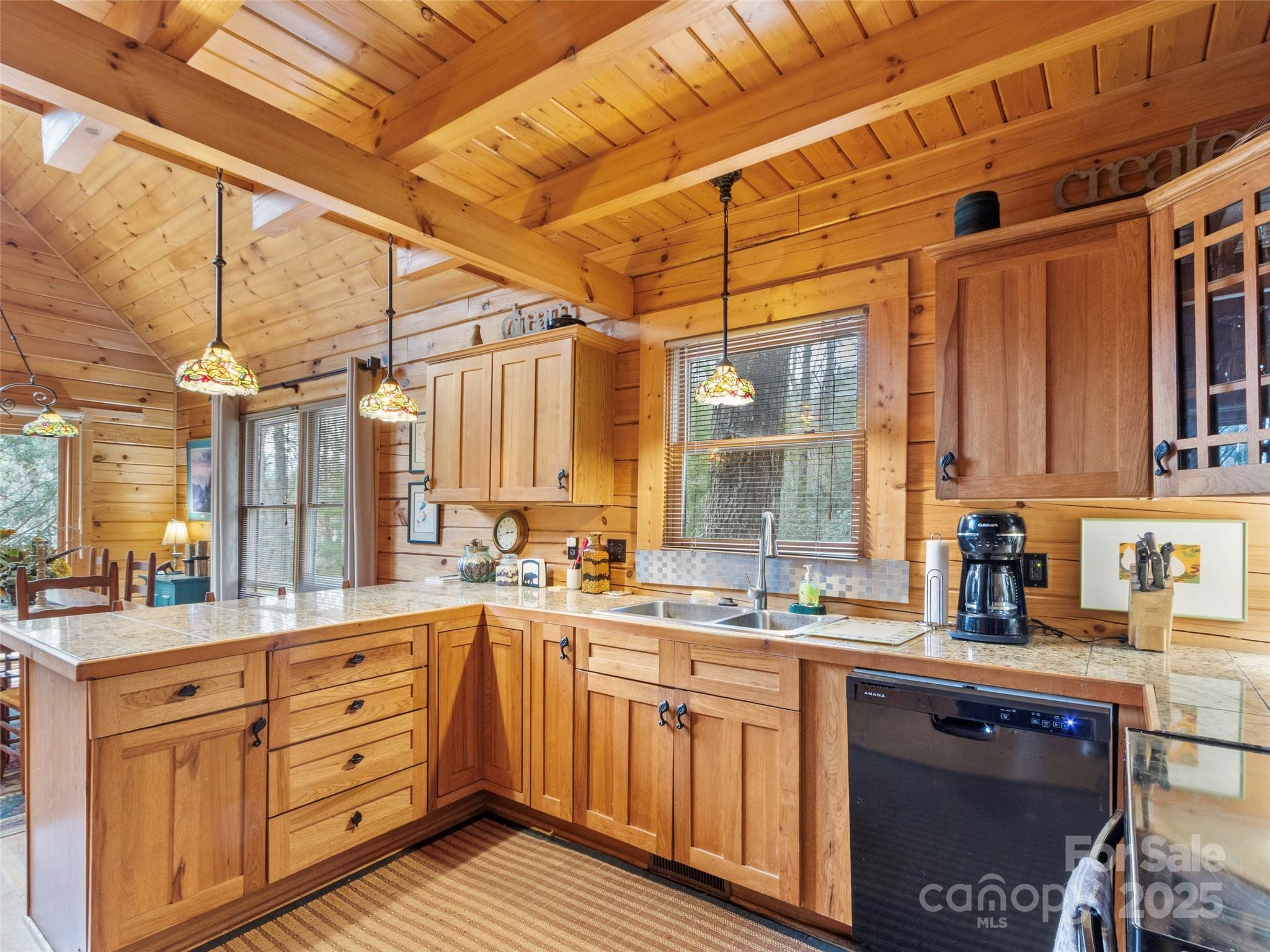 Mount Mitchell Lands - Residential