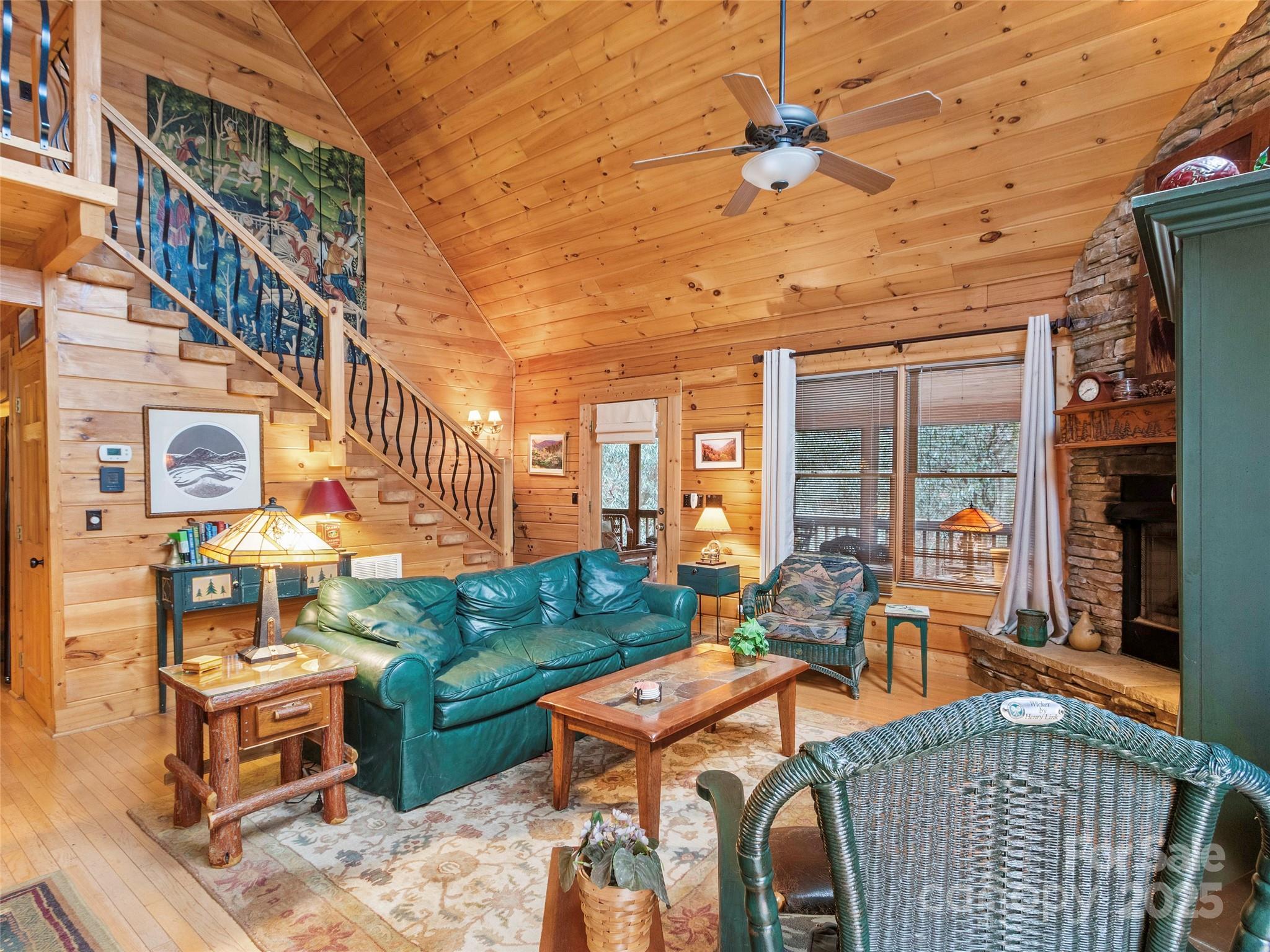 Mount Mitchell Lands - Residential