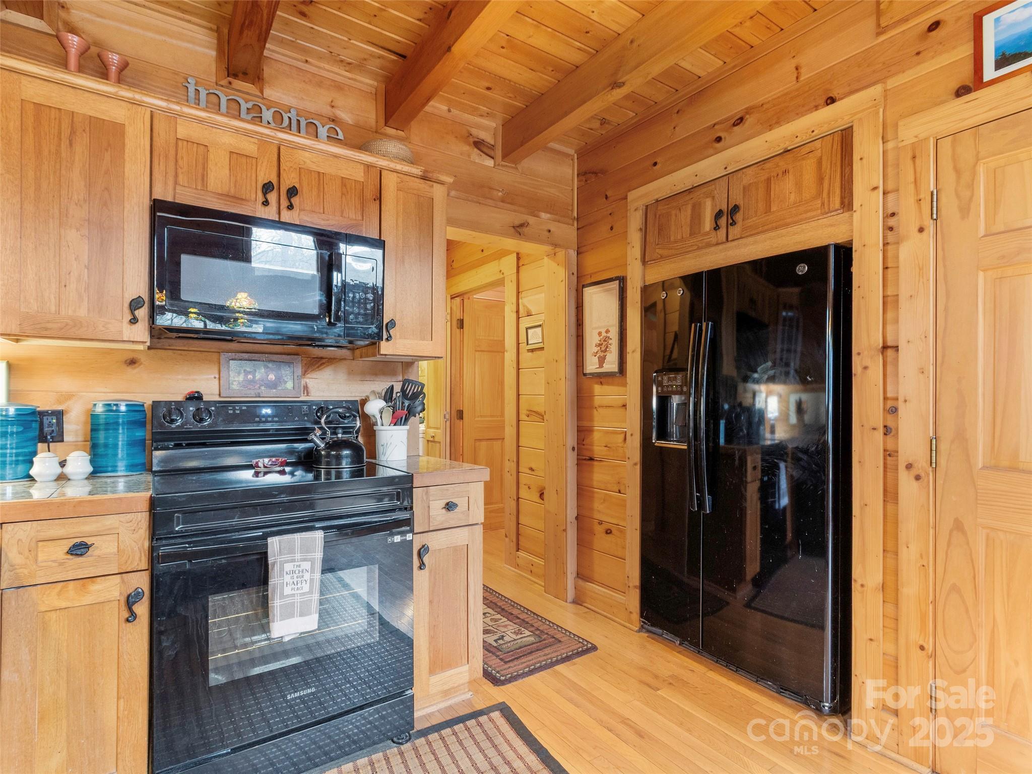 Mount Mitchell Lands - Residential