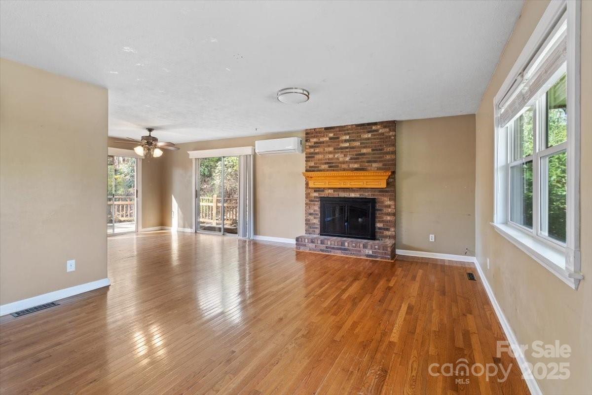 1 Spring Hill Drive