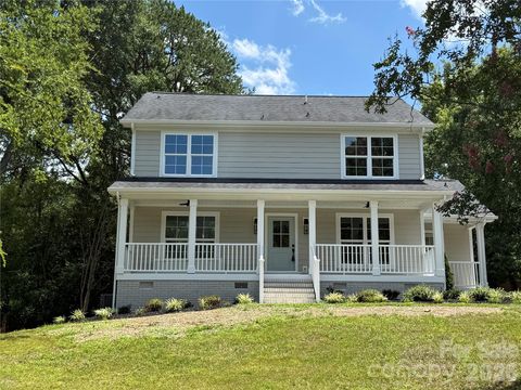 Photo of 8029 Tifton Road, Charlotte, NC 28226 (MLS # 4398253)