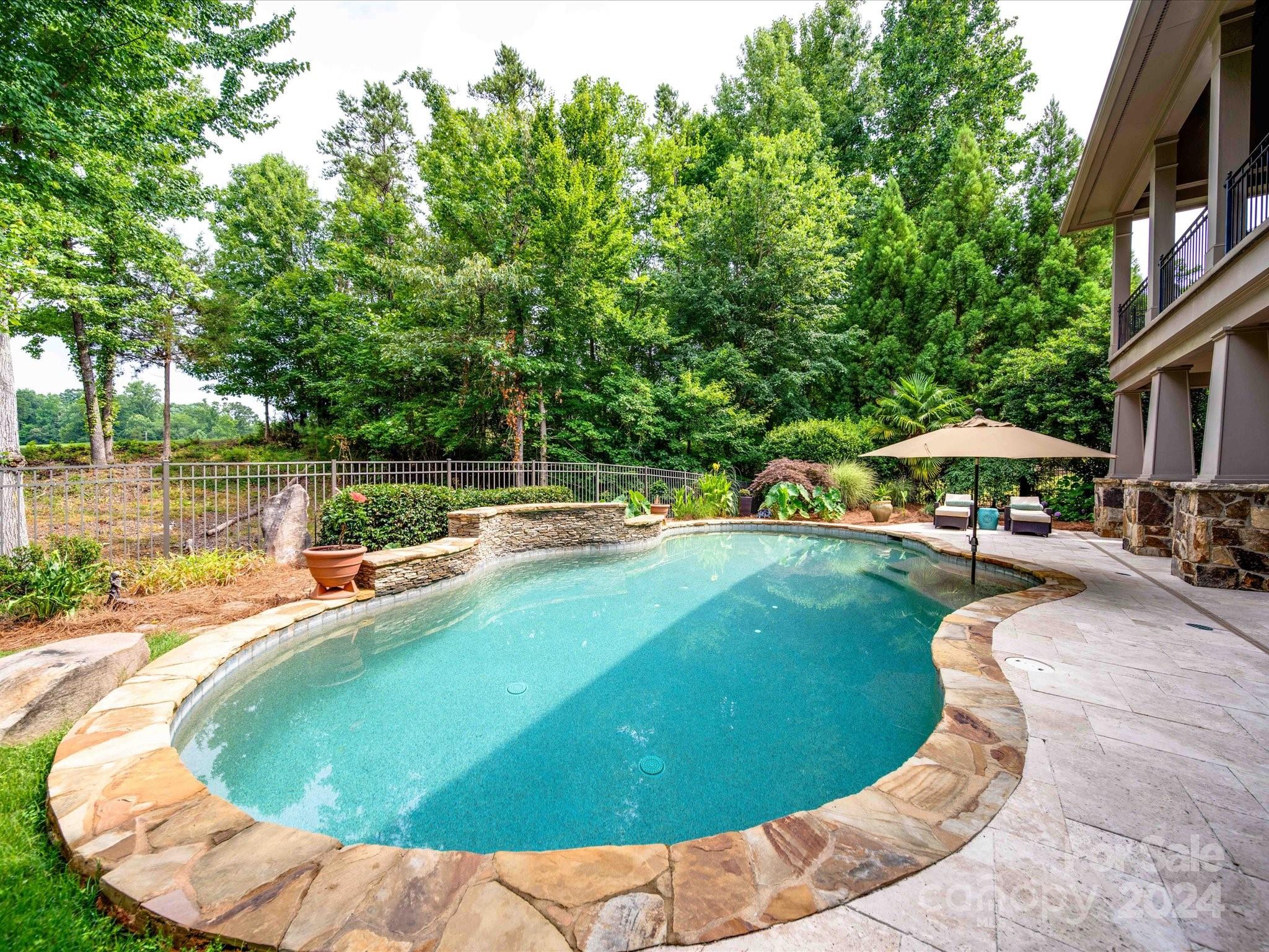 The Palisades - Residential