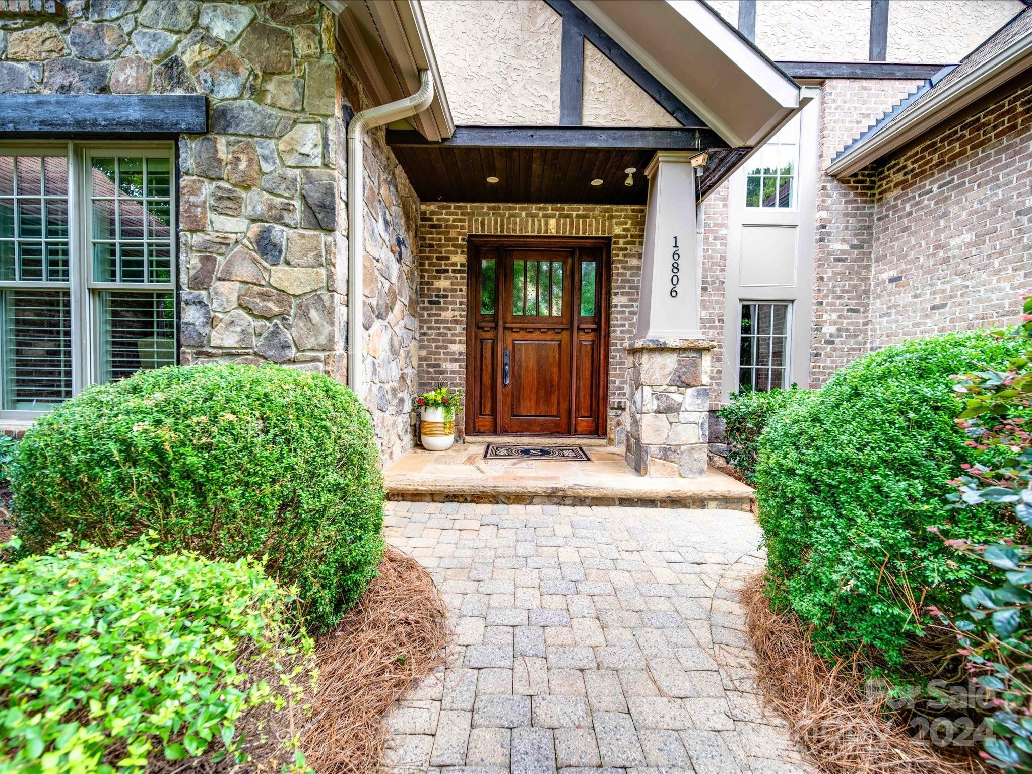 The Palisades - Residential