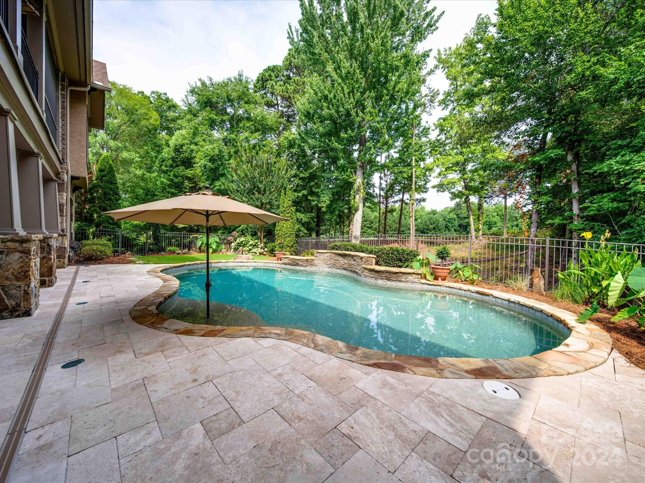 The Palisades - Residential