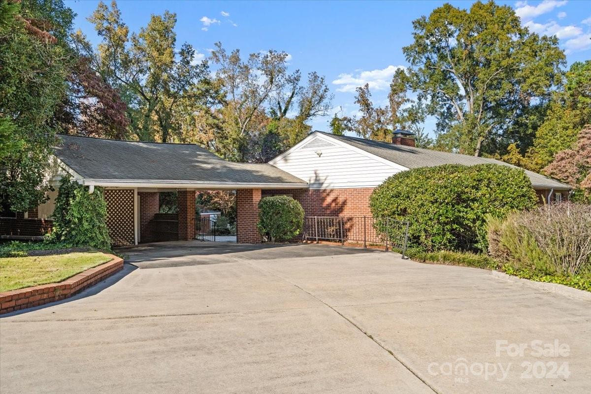 Sunny Hills - Residential