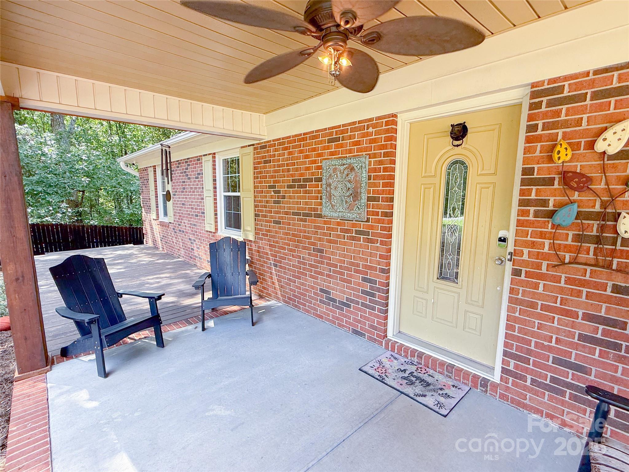 10024 Sedgefield Circle