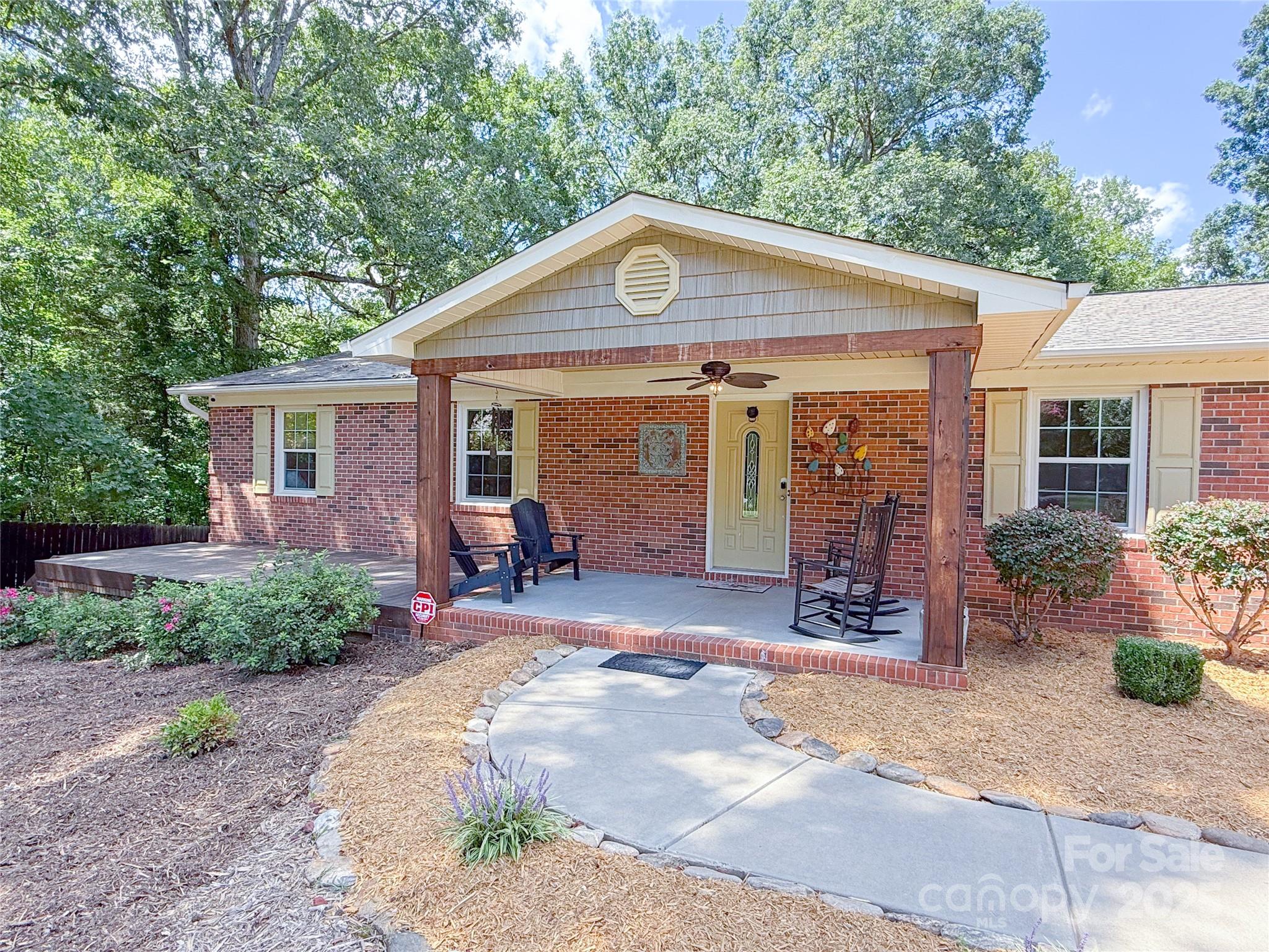 10024 Sedgefield Circle
