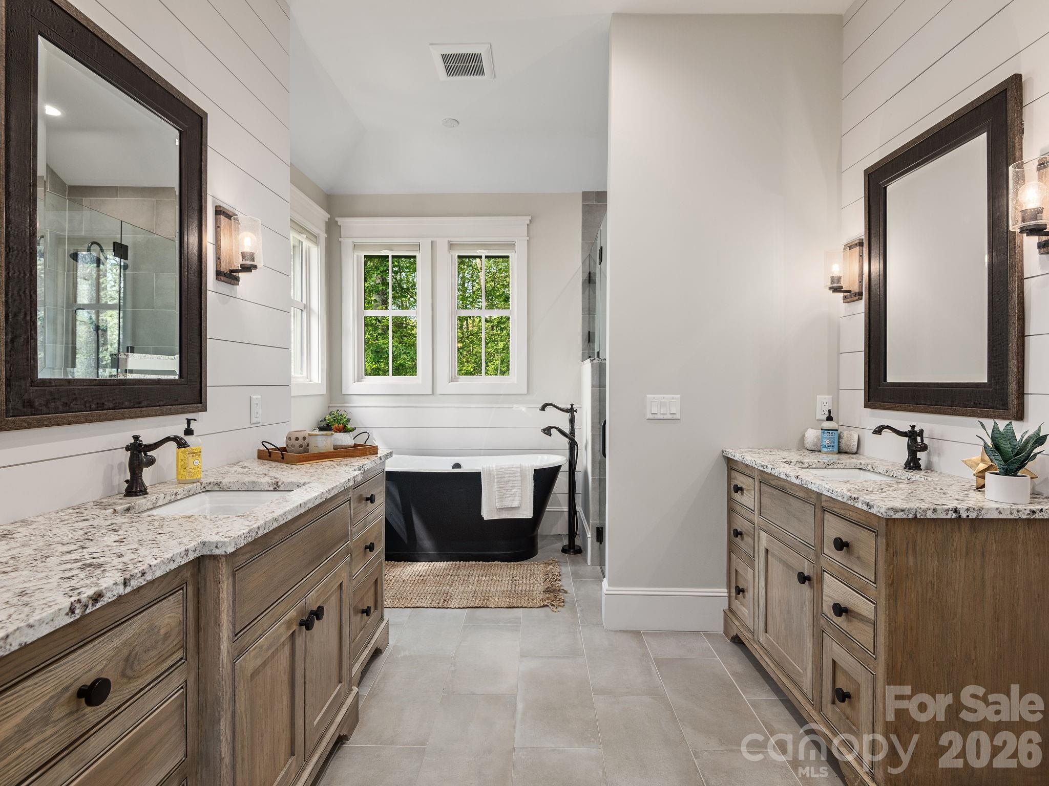 Sovereign Oaks - Residential