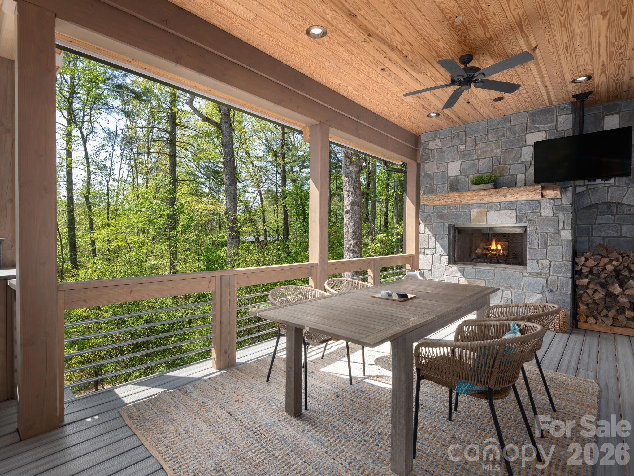 Sovereign Oaks - Residential