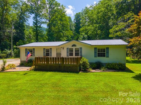 Photo of 394 Anderson Creek Road, Robbinsville, NC 28771 (MLS # 4406792)
