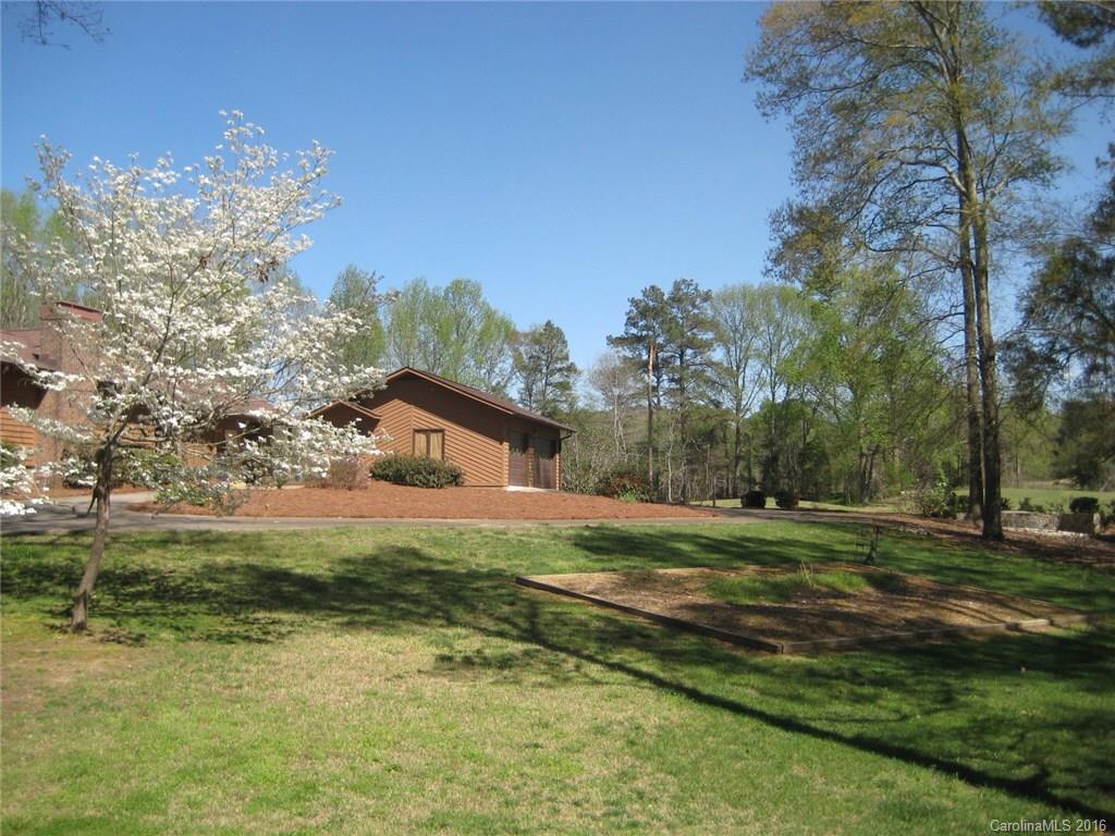 Pinetuck - Residential