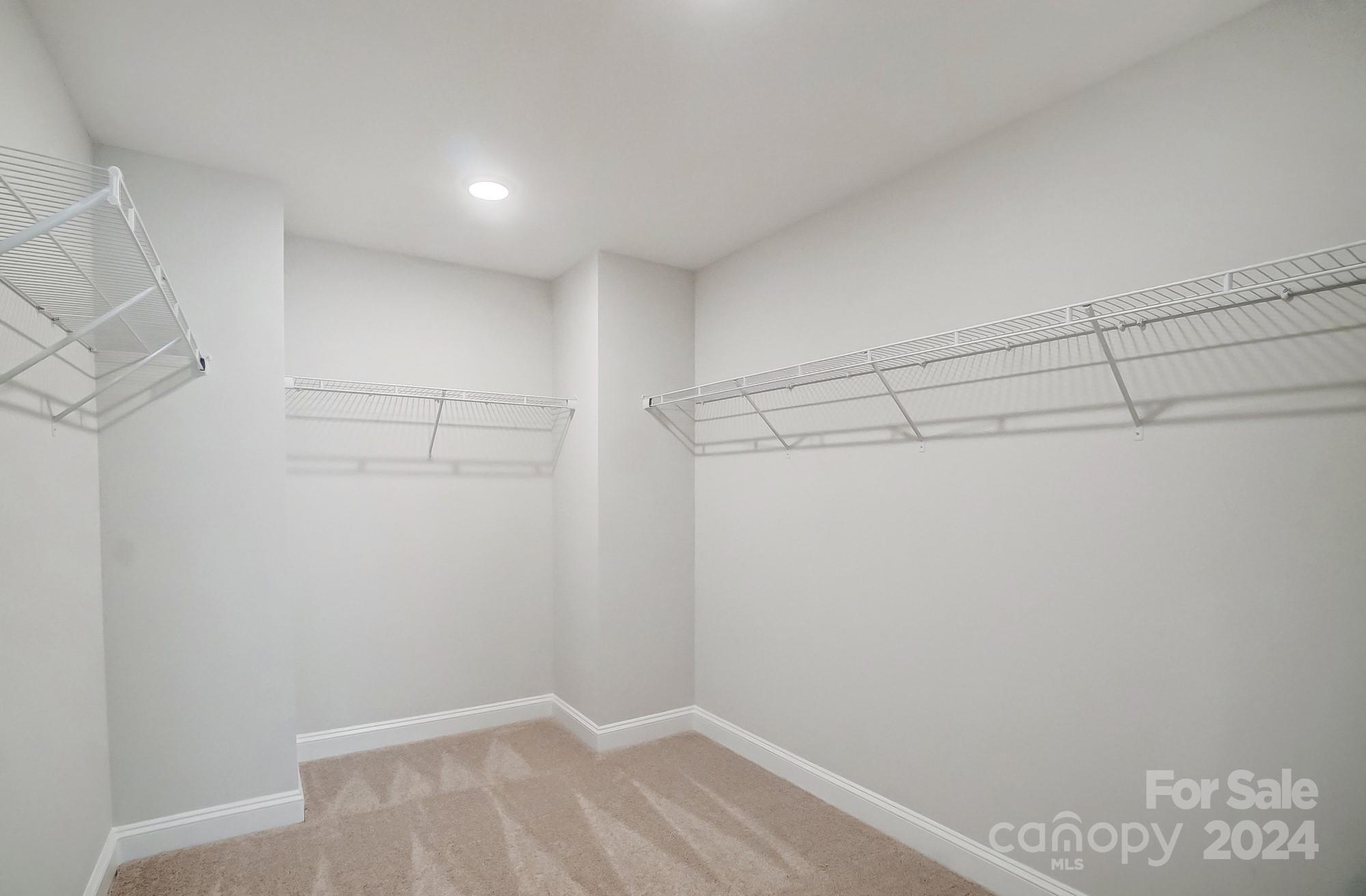 Hampton Woods - Residential