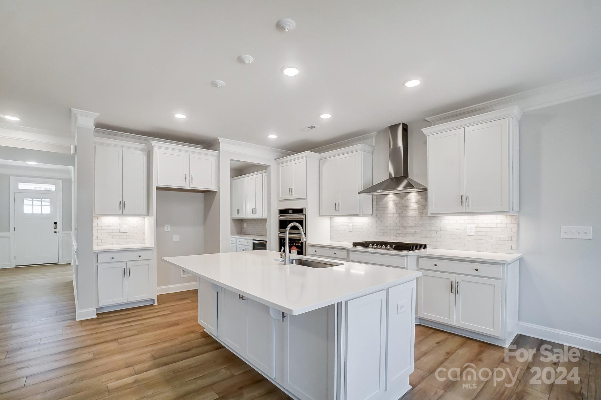 Hampton Woods - Residential