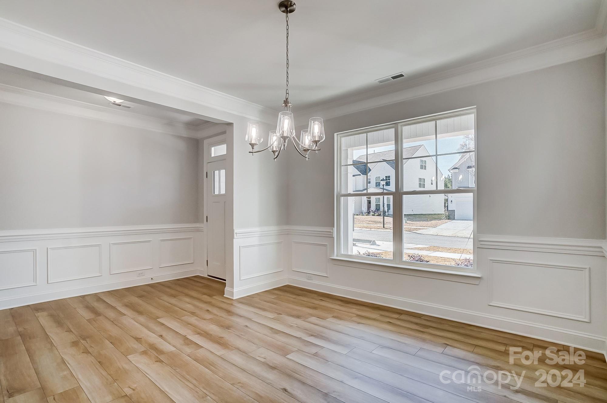 Hampton Woods - Residential