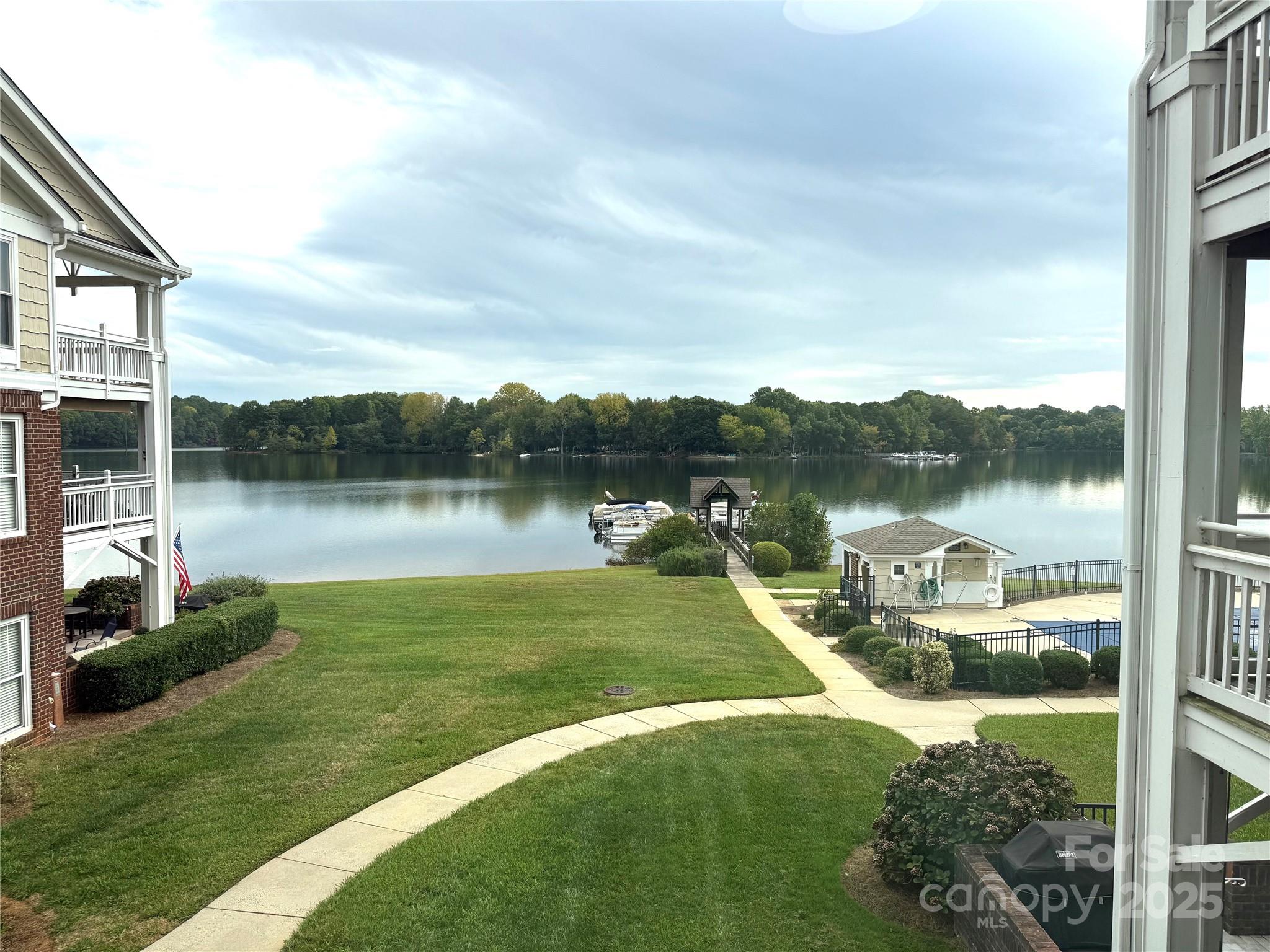 Spinnaker Point - Residential