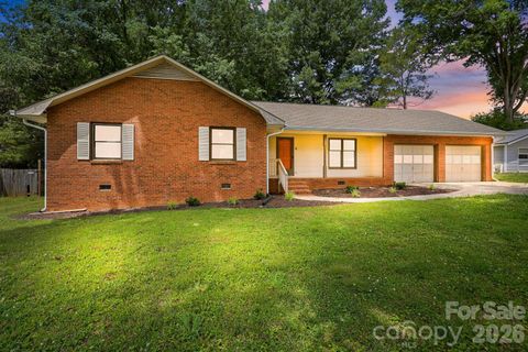 Photo of 302 S Mccoy Road, Salisbury, NC 28144 (MLS # 4390796)