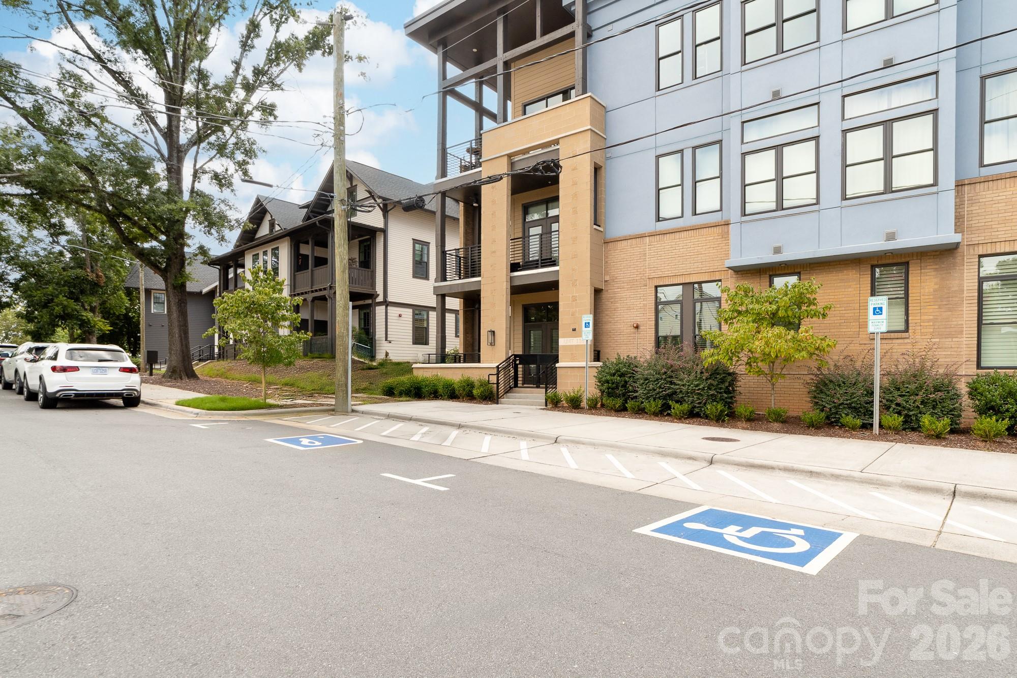 2401 Euclid Avenue 116