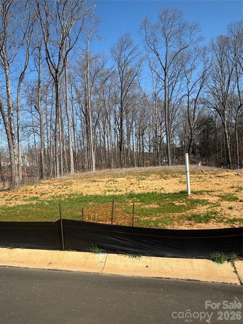 6740 Fairford Drive Charlotte NC 28215