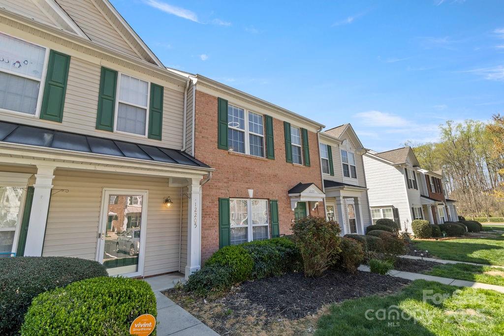 12207 Jessica Place