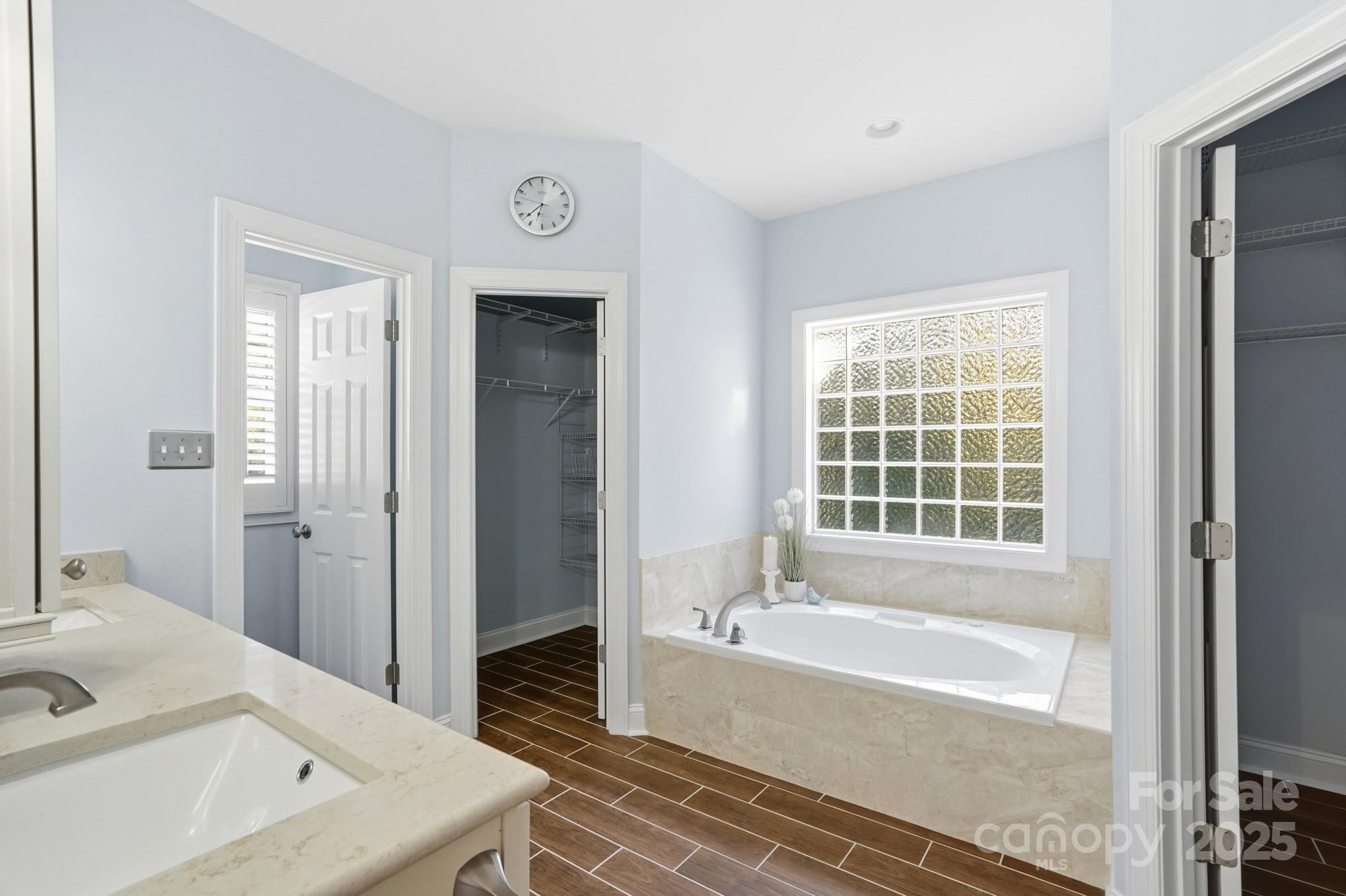 Meadowmere - Residential