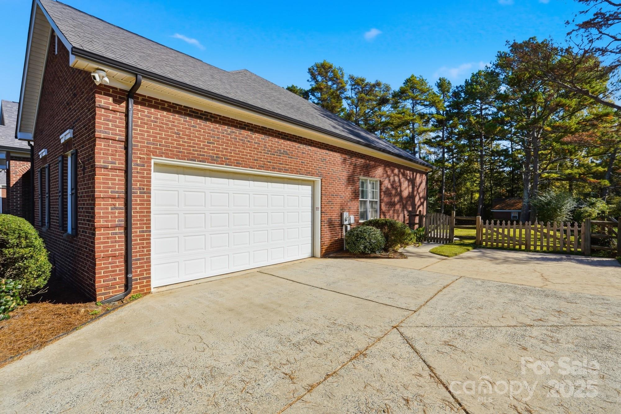 Meadowmere - Residential