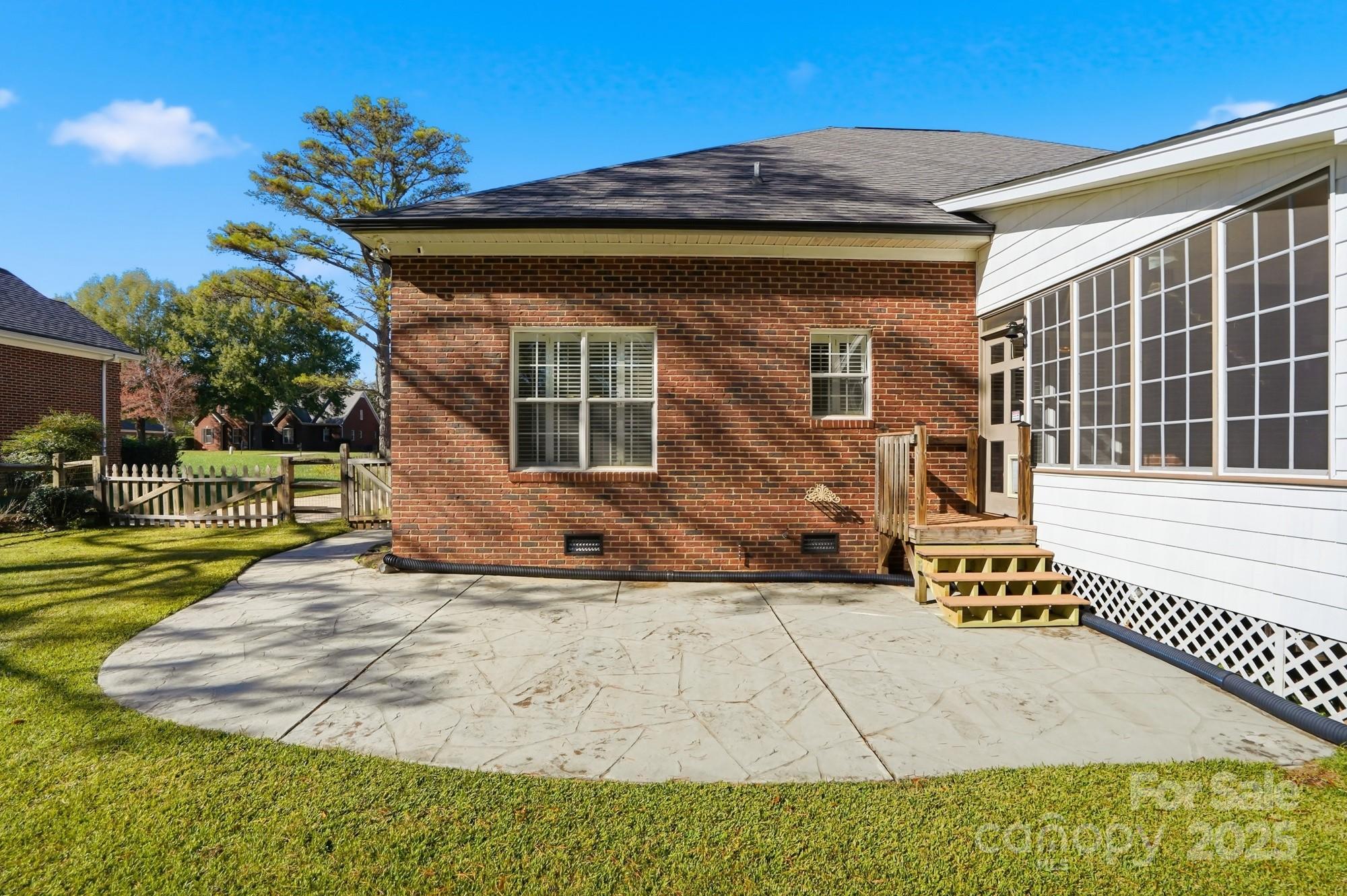 Meadowmere - Residential