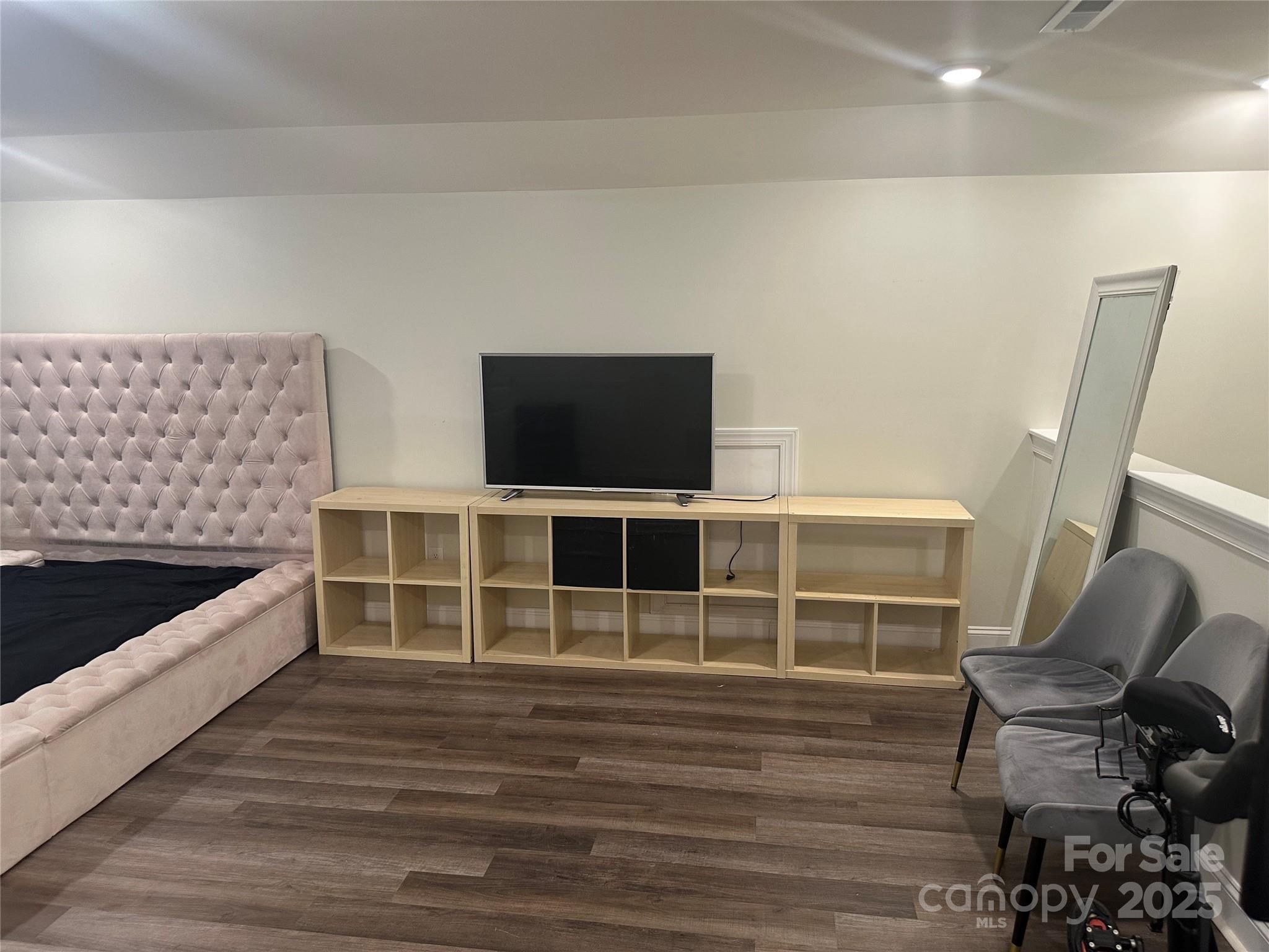 Enclave - Residential