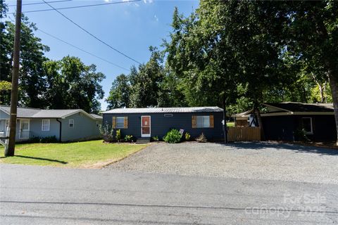 Photo of 49286 Swift Water Road #78, Albemarle, NC 28001 (MLS # 4296119) Photo of 49286 Swift Water Road #78, Albemarle, NC 28001 (MLS # 4296119)