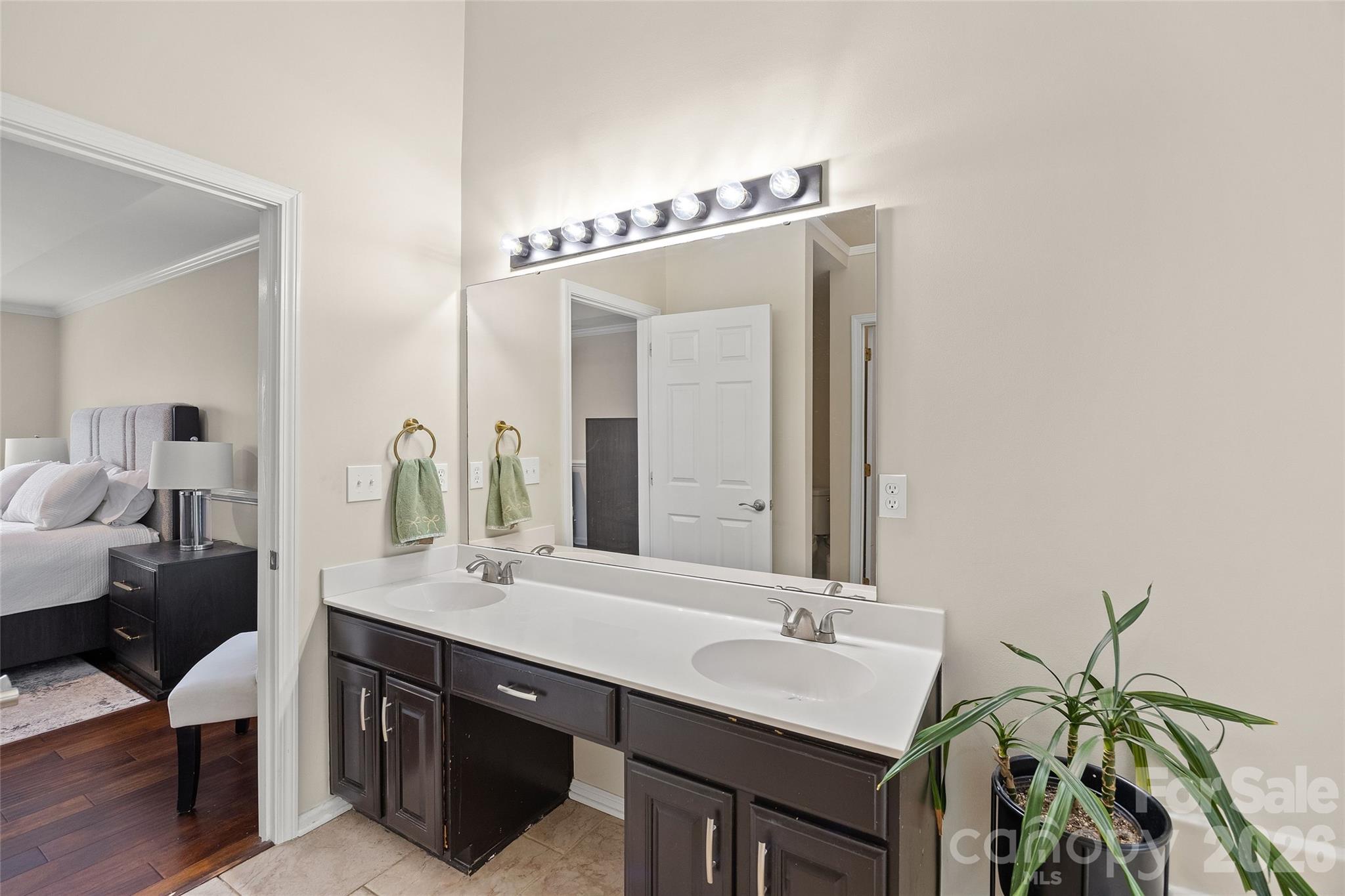 Harbor Club - Residential