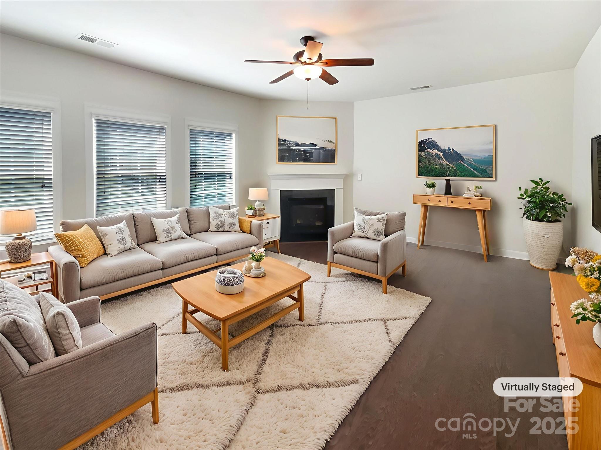 16036 Arabian Mews Lane