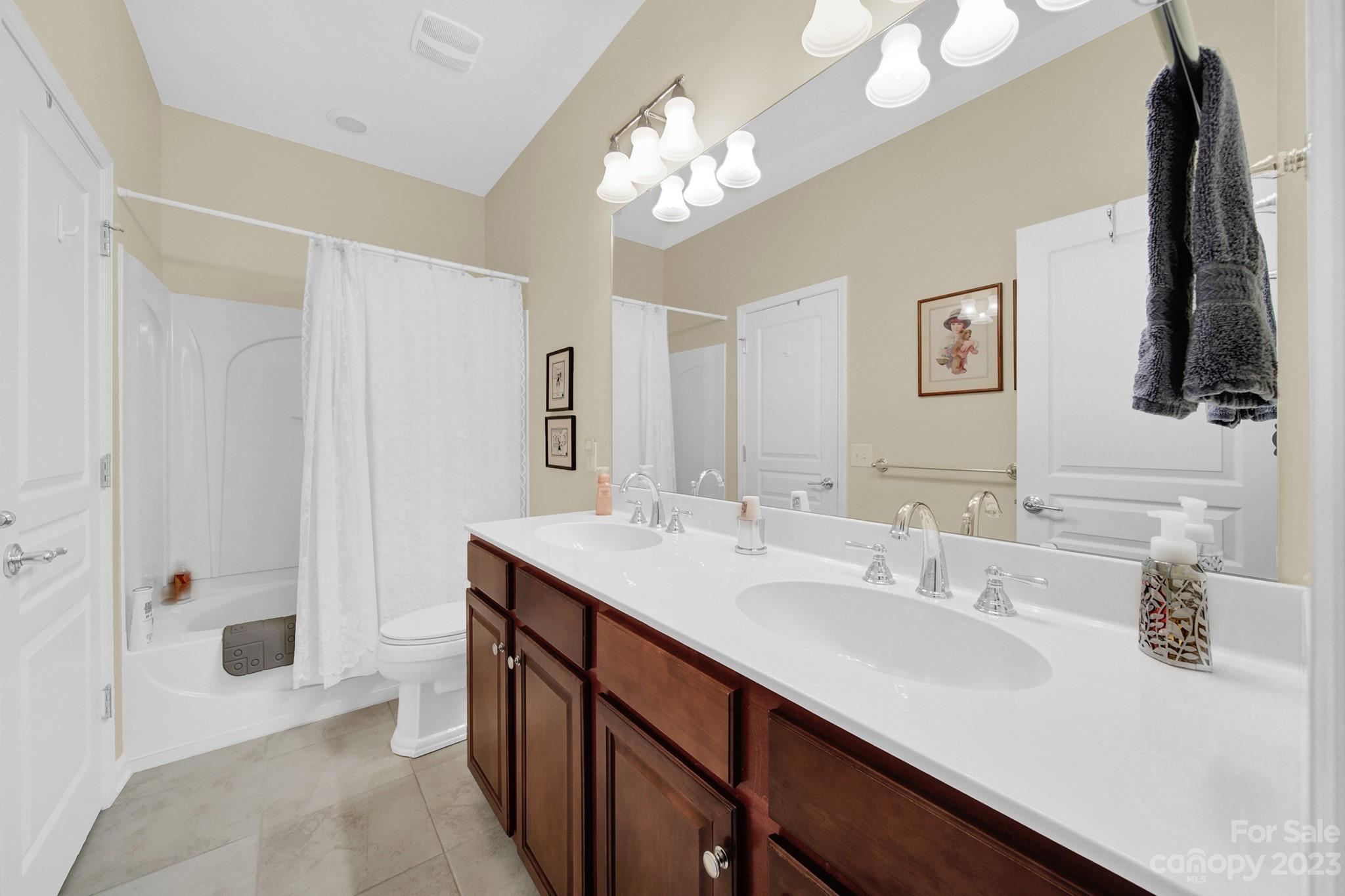 Sun City Carolina Lakes - Residential