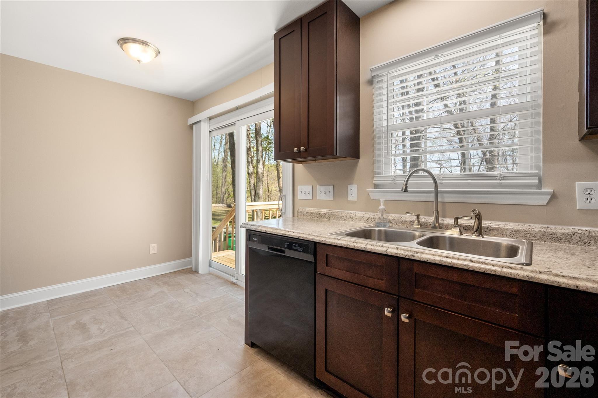 Martin Lakes - Residential