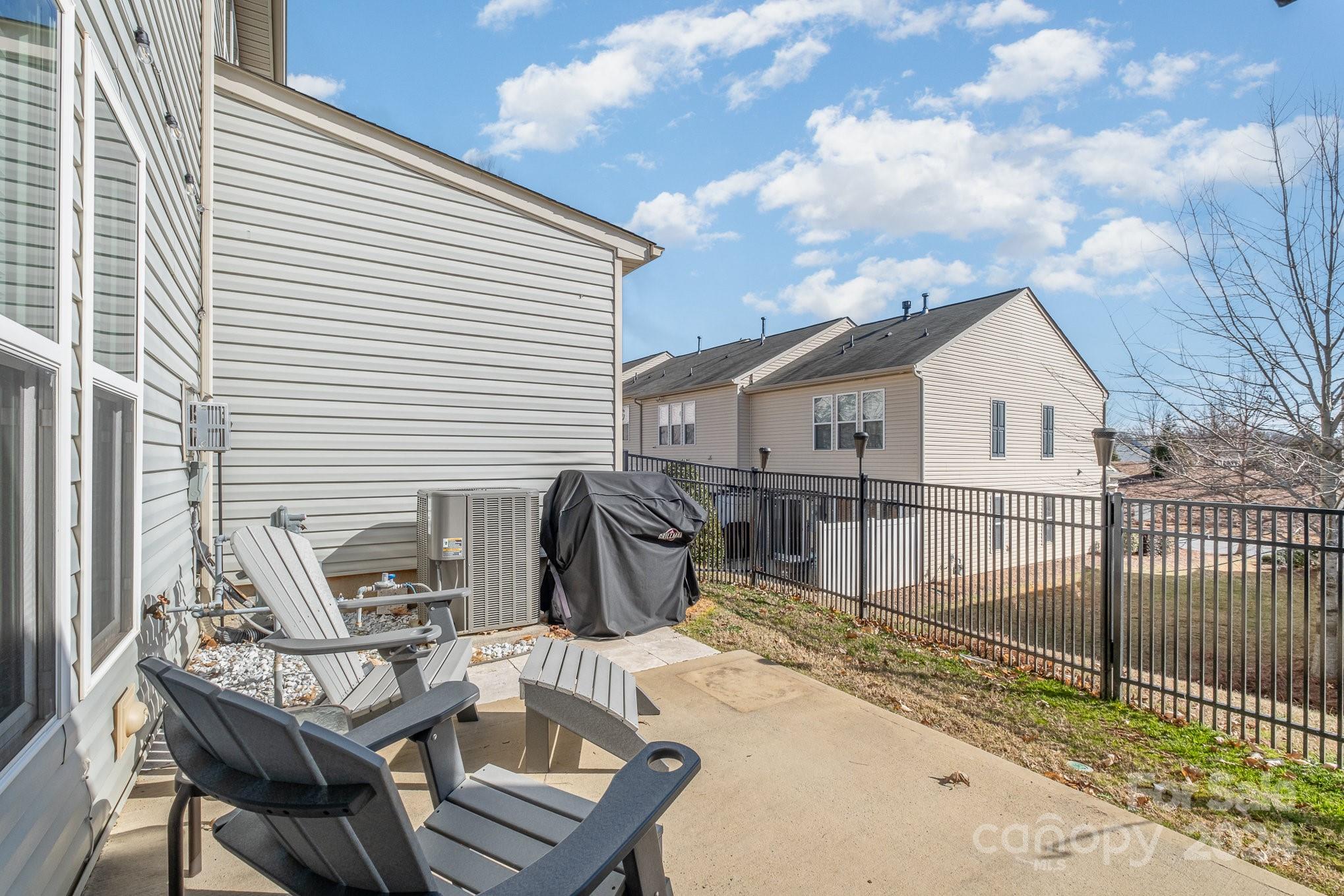 Park South Station - Residential