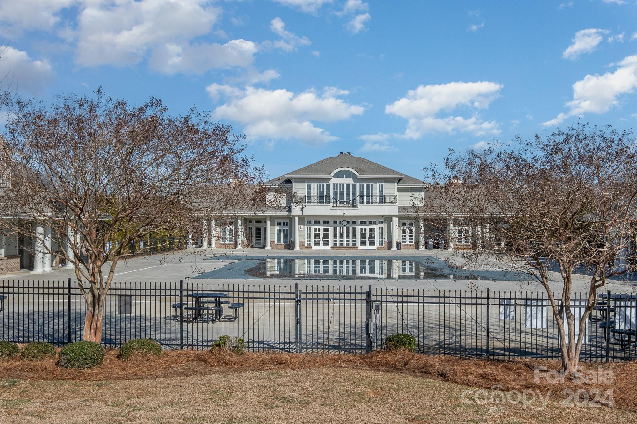 Park South Station - Residential