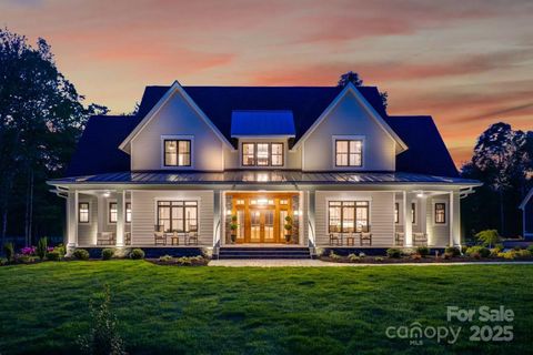 Photo of 5745 Lake Pointe Drive, Granite Falls, NC 28630 (MLS # 4327296)