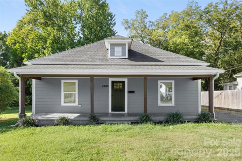 Photo of 4309 Hovis Road, Charlotte, NC 28208 (MLS # 4420478)