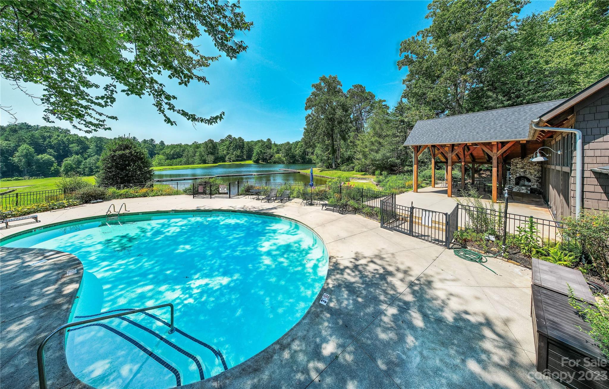 Straus Park - Residential