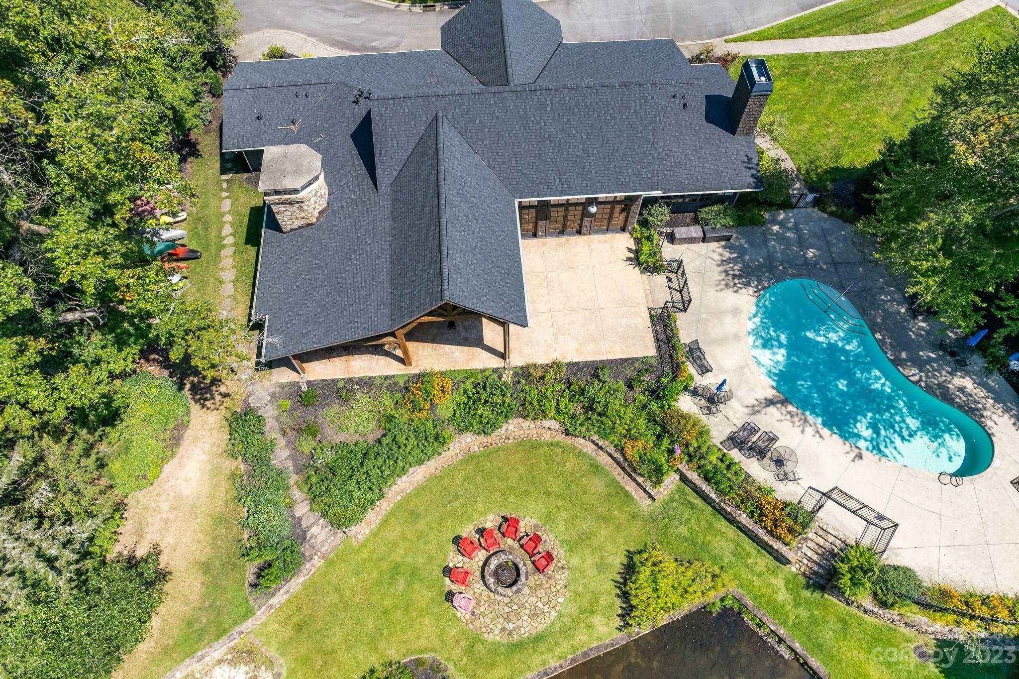 Straus Park - Residential