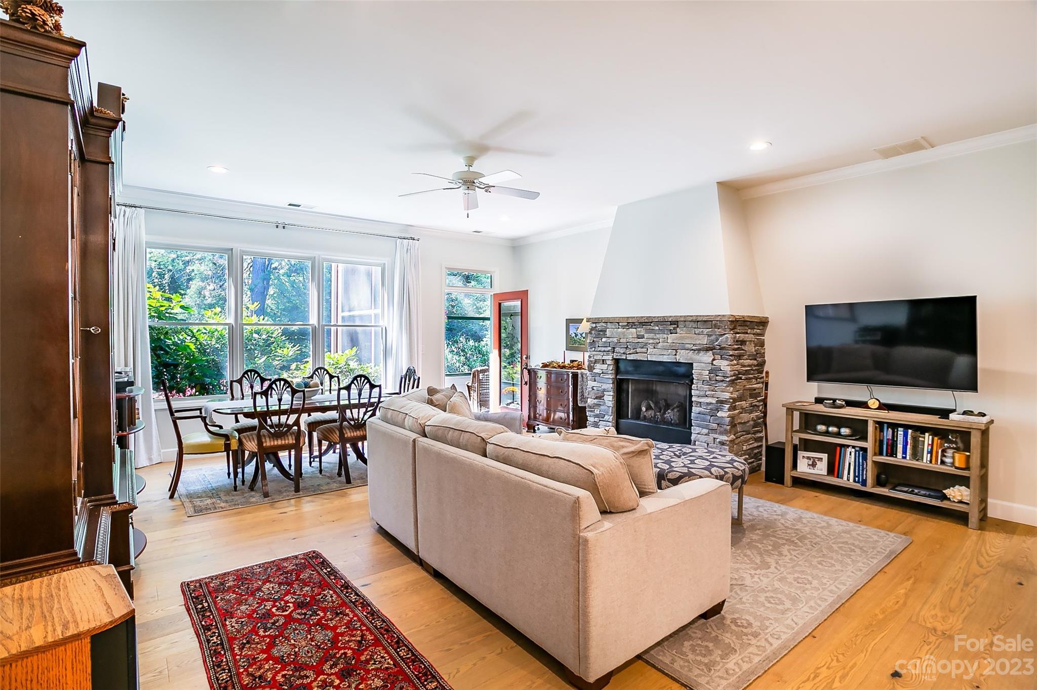 Straus Park - Residential