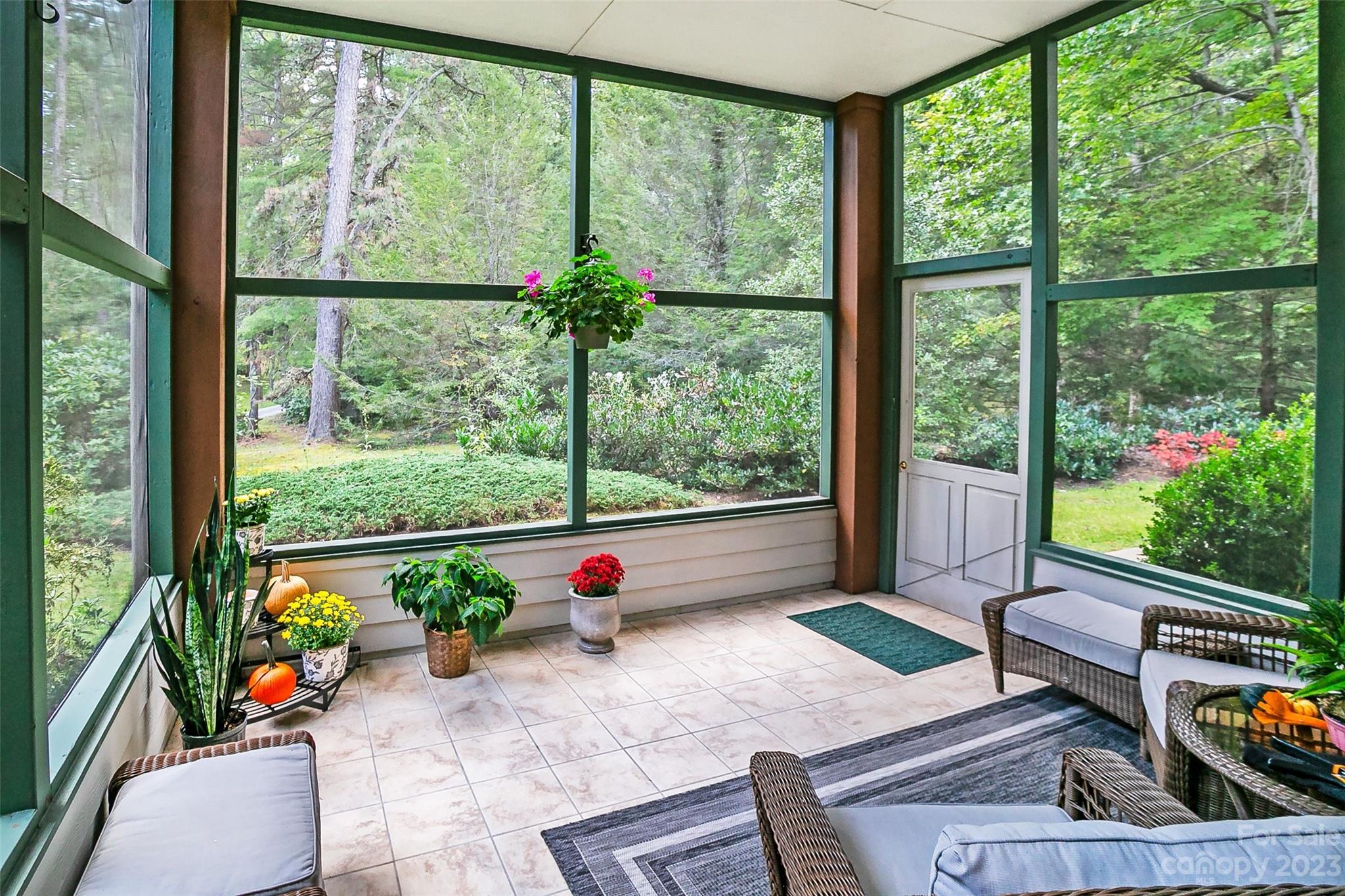 Straus Park - Residential