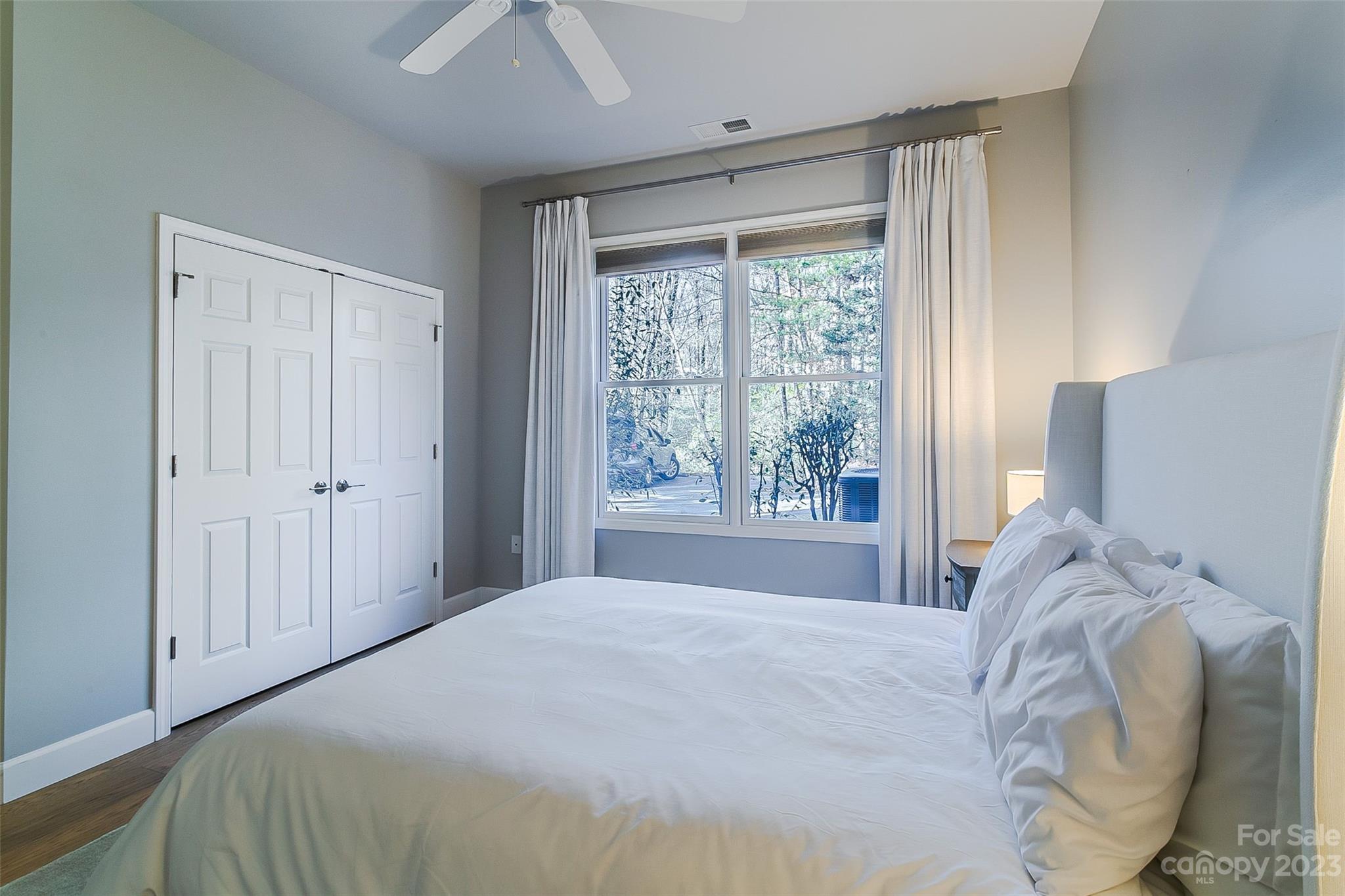 Straus Park - Residential