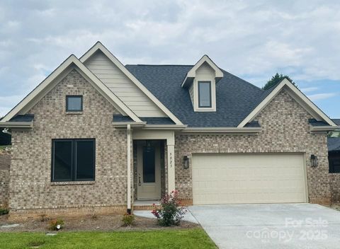 5023 Silver Trace Lane Denver NC 28037