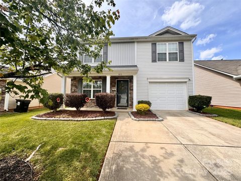 815 Fescue Court Charlotte NC 28216